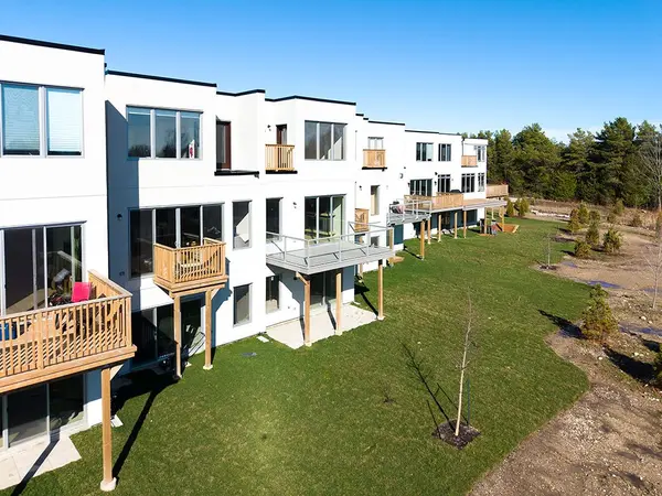 11 WATERVIEW LN, Blue Mountains, ON N0H 2P0