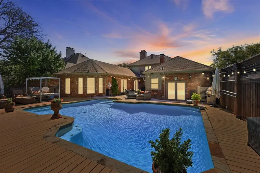 14917 Oaks North Drive, Addison, TX 75254