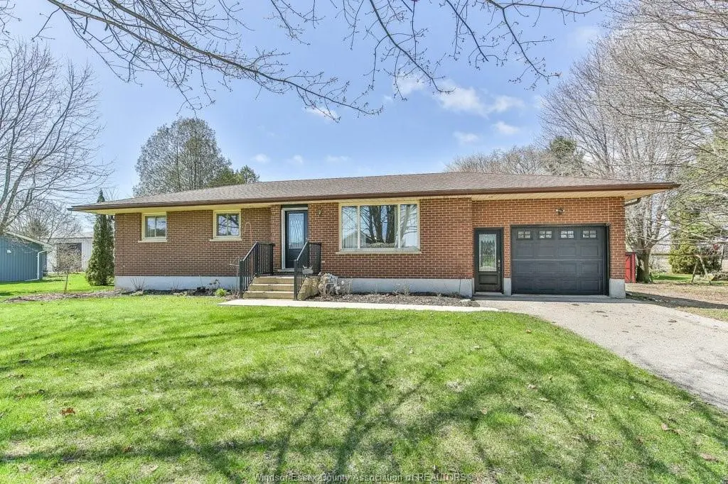 6551 Springfield Road, Aylmer, ON N5H 2R5