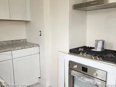 11130 Stephens RD, Warren, MI 48089