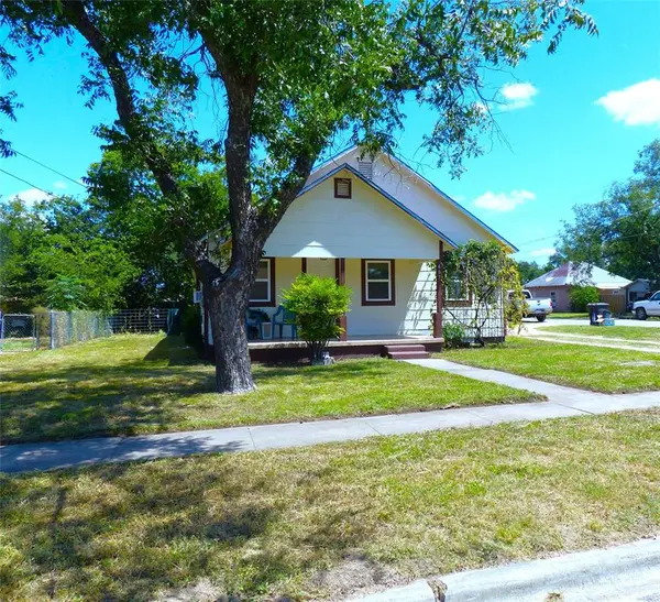 407 China, Brady, TX 76825