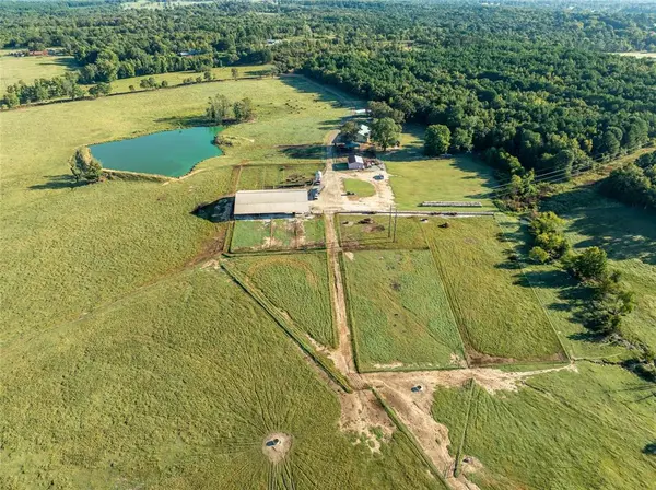 2661 Holly Creek Rd, Broken Bow, OK 74728