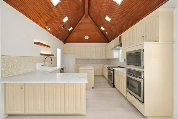 3808 Innisbrook Drive S, Irving, TX 75038