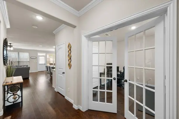 1732 Rio Secco Drive, Fort Worth, TX 76131