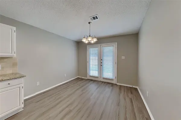 721 Windridge Lane, Burleson, TX 76028