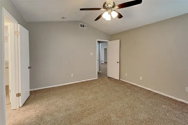 721 Windridge Lane, Burleson, TX 76028