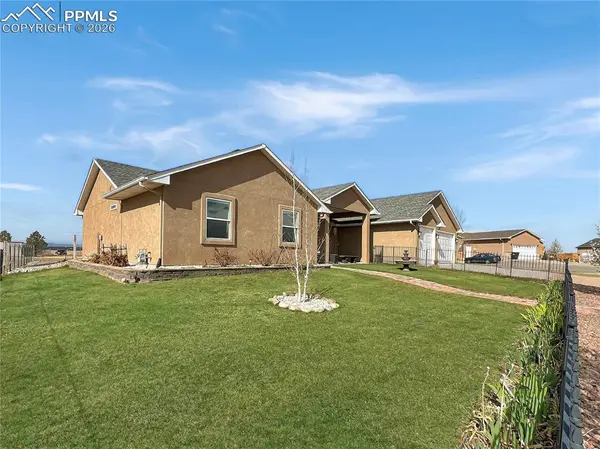 439 N Mitford DR, Pueblo West, CO 81007