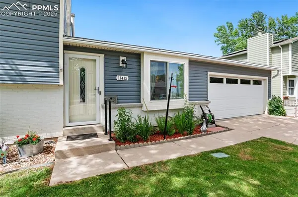 11413 E Ellsworth PL, Aurora, CO 80010