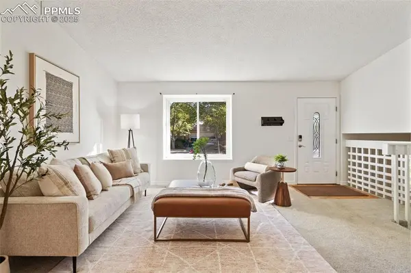 11413 E Ellsworth PL, Aurora, CO 80010