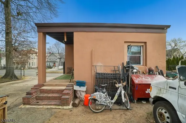 419-425 Valley St, City Of Orange Twp., NJ 07050