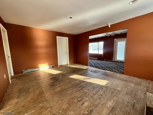 182 Lackawanna Dr, Byram Twp., NJ 07874