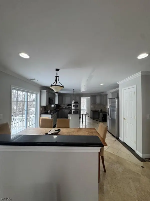 14 Hidden Valley Dr, Vernon Twp., NJ 07462