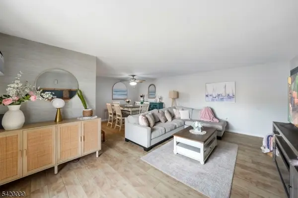 76 Farm Rd #A, Hillsborough Twp., NJ 08844