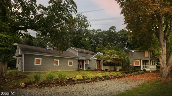 35 Woodledge Rd, Watchung Boro, NJ 07069