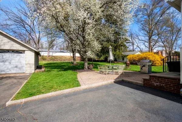 141 Fairfield Ave, West Caldwell Twp., NJ 07006