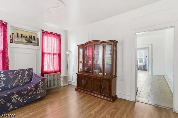 316 Ellery Ave, Newark City, NJ 07106