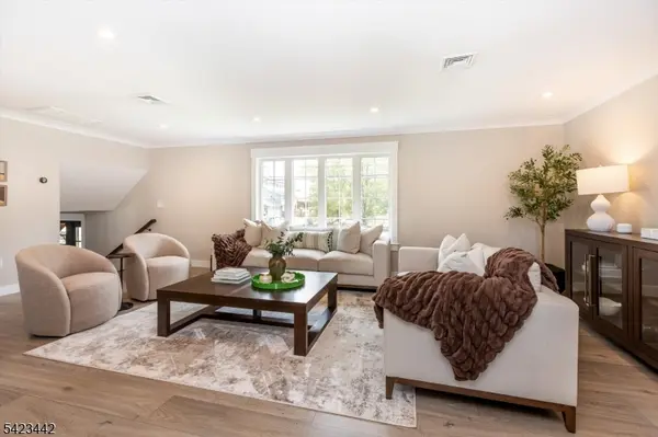 59 Laauwe Ave, Wayne Twp., NJ 07470