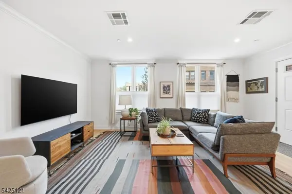 14 Ward St, Bloomfield Twp., NJ 07003