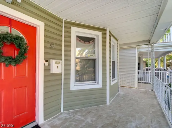 52 Amherst St, East Orange City, NJ 07018