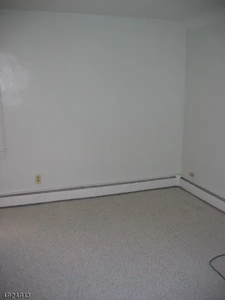 3 Holloway Pl #B, Morris Twp., NJ 07950