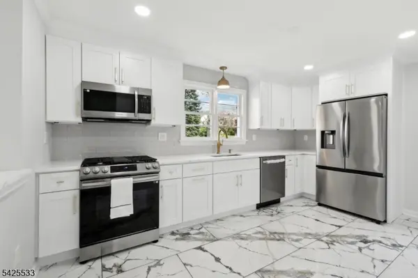 8 Oak St, Netcong Boro, NJ 07857