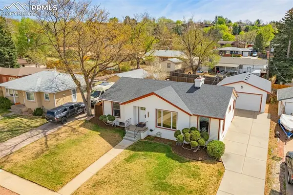 637 Glen Eyrie CIR, Colorado Springs, CO 80904