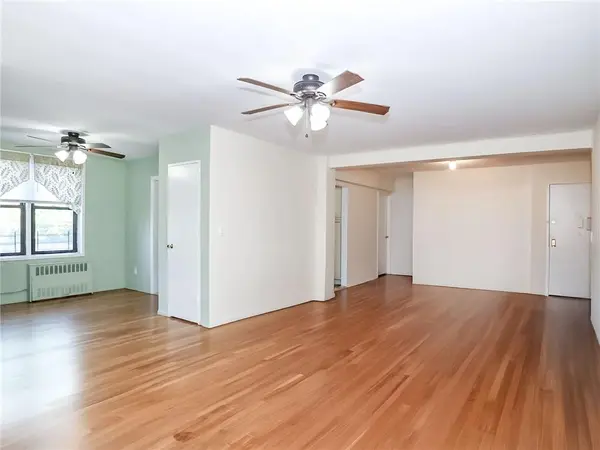 100 Colfax AVE #3J, Staten  Island, NY 10306