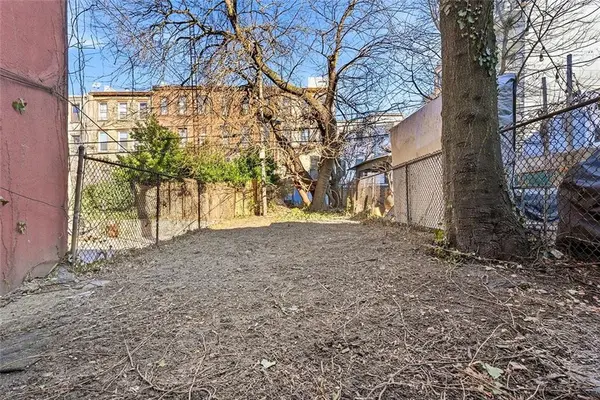 225 18th ST, Brooklyn, NY 11215