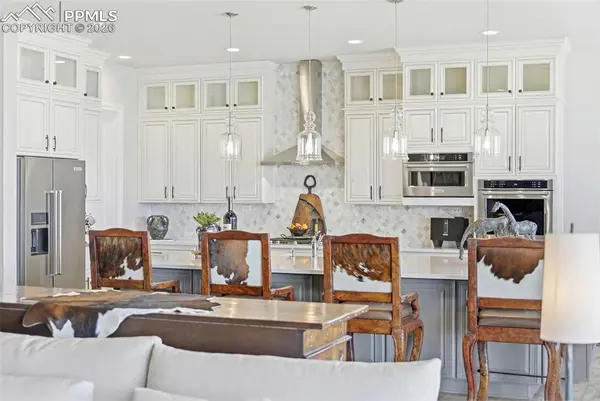 851 Alumroot ST, Castle Rock, CO 80104