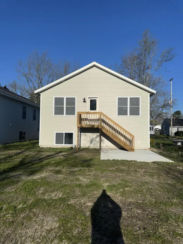 1966 Dowd ST, Muskegon City, MI 49441