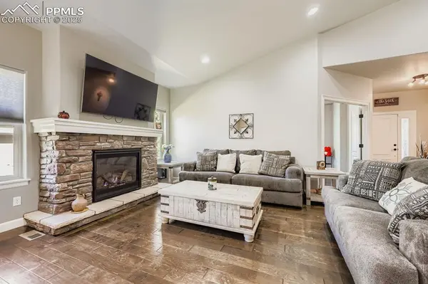 1163 Ptarmigan DR, Woodland Park, CO 80863