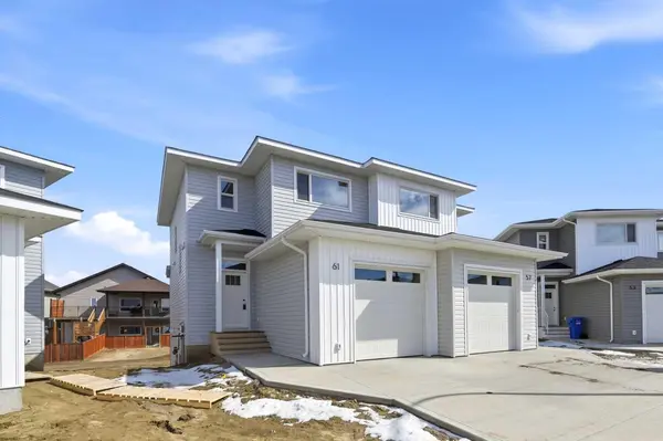 69 Pinnacle Close,  Blackfalds,  AB T4M 0M3