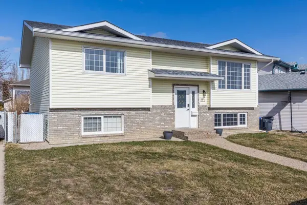 30 Sage Close SE, Medicine Hat, AB T1B4H7