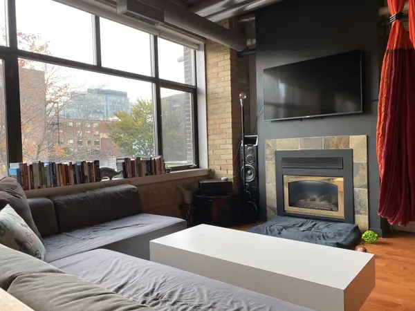 436 Wellington ST W #204, Toronto C01, ON M5V 1E3