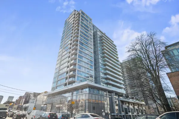 170 Avenue RD #401, Toronto C02, ON M5R 0A4