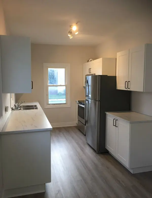 42 Vine ST, St. Catharines, ON L2R 3X8