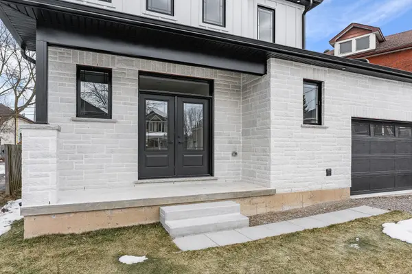 42 Rich AVE, Cambridge, ON N1R 2A5