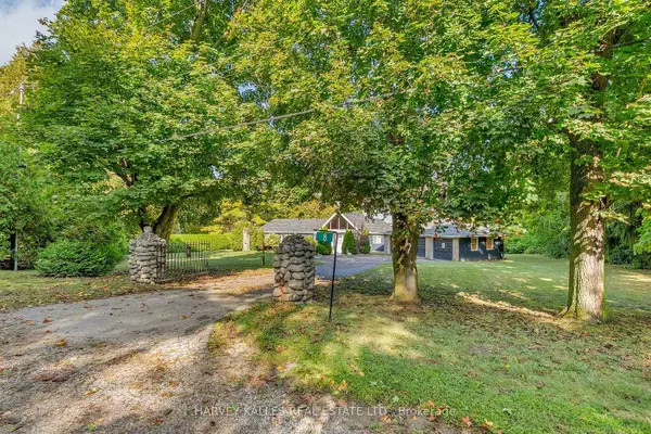 8 Oak DR, Puslinch, ON N0B 2J0