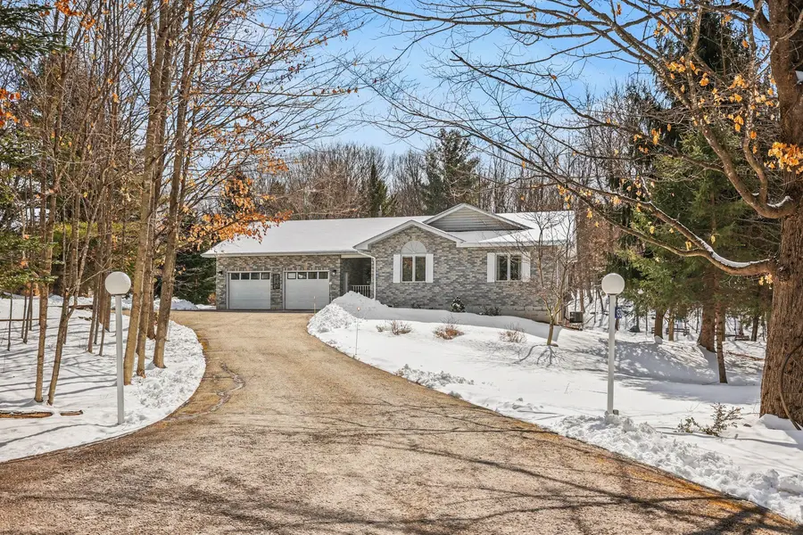 153 Mclaren DR, Drummond/north Elmsley, ON K7H 0H1