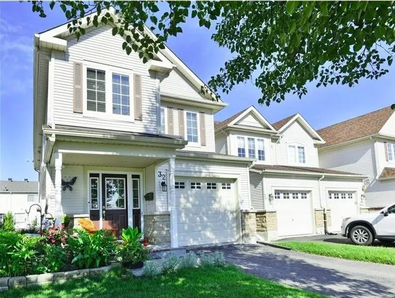 32 RIVERSTONE DR N, Barrhaven, ON K2J 4X7
