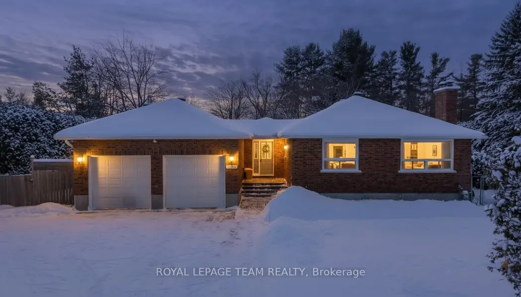 3246 Elizabeth ST, Greely - Metcalfe - Osgoode - Vernon And Area, ON K0A 2W0