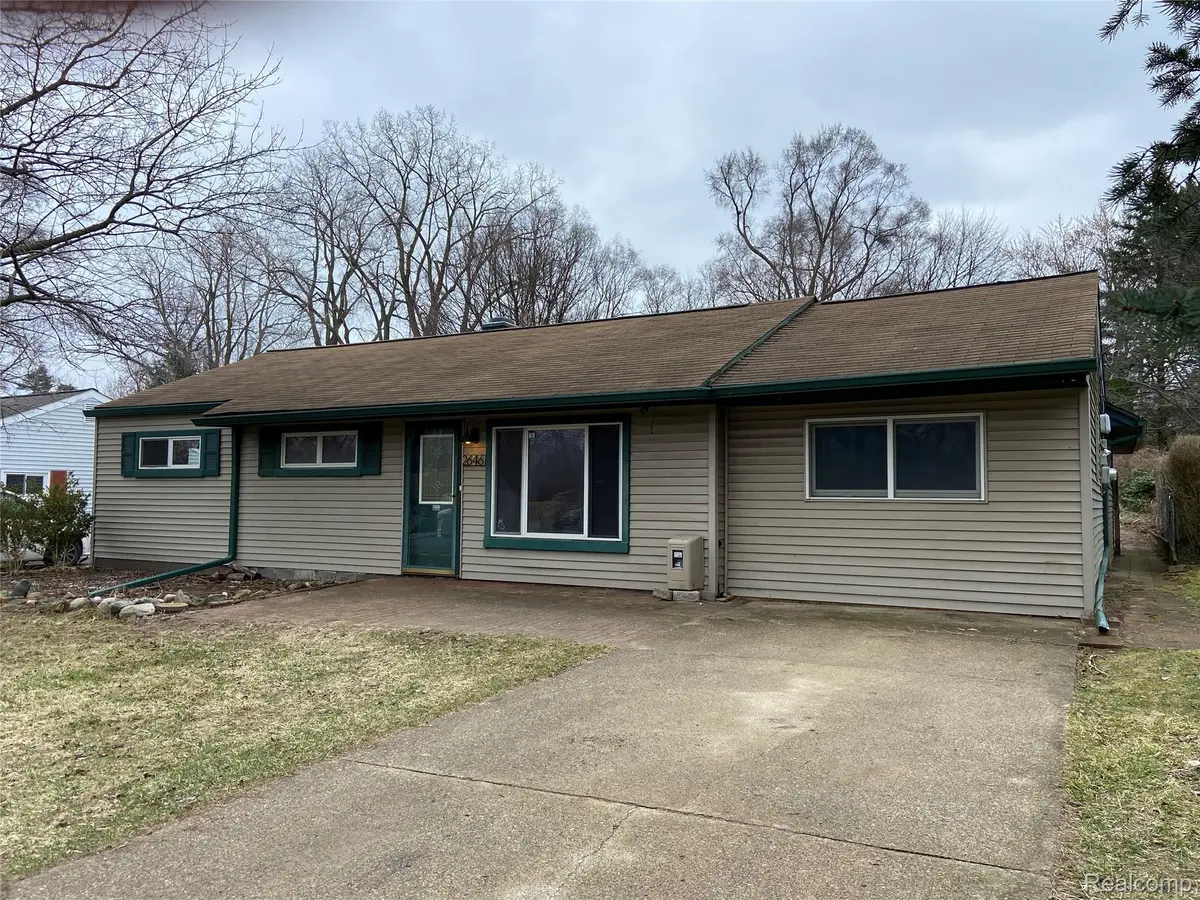 2646 Genes DR, Auburn Hills, MI 48326