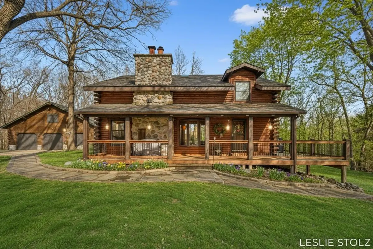 8835 Vergennes ST SE, Ada Twp, MI 49301