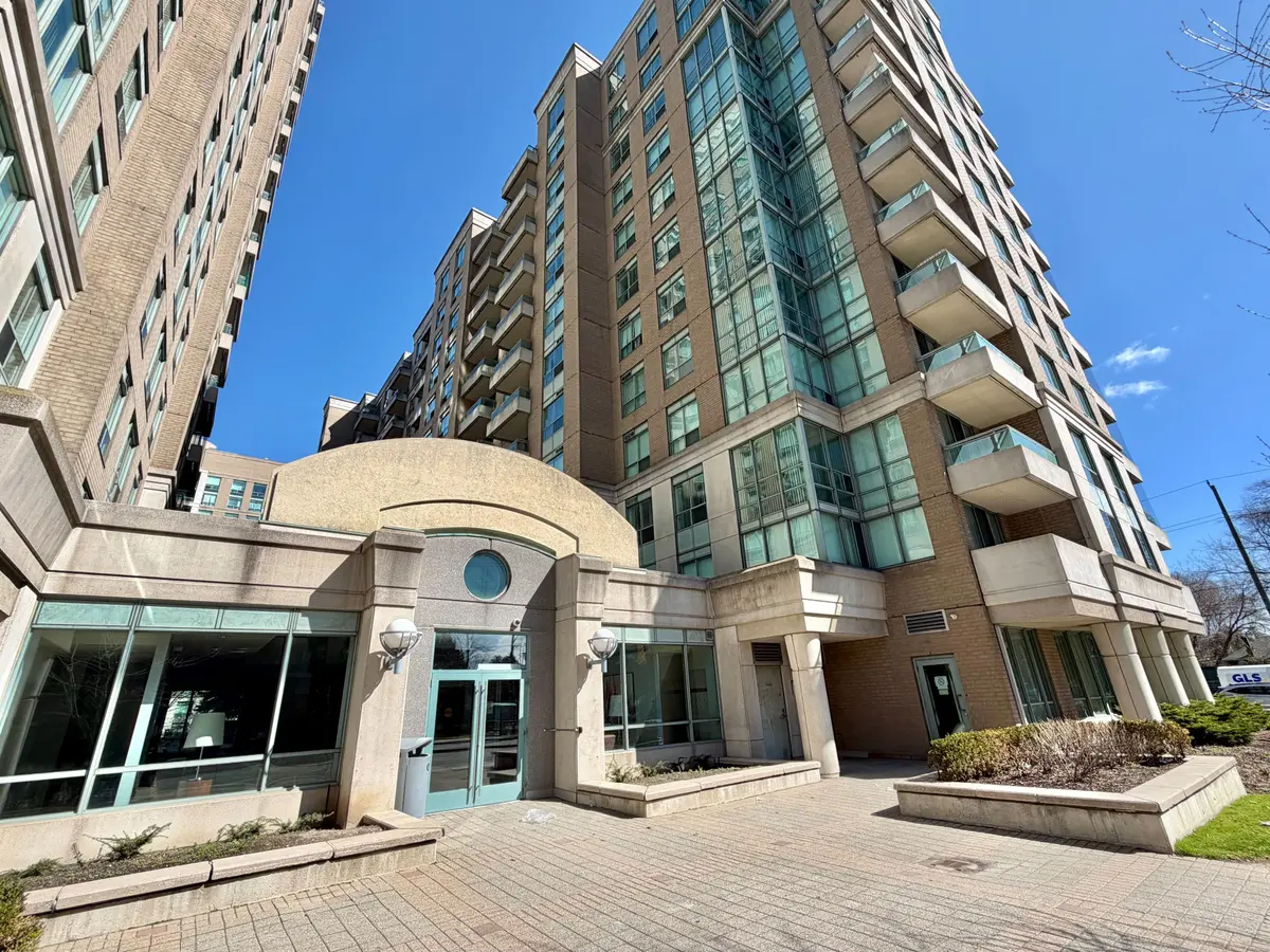 39 Pemberton AVE #303, Toronto C14, ON M2M 4L6