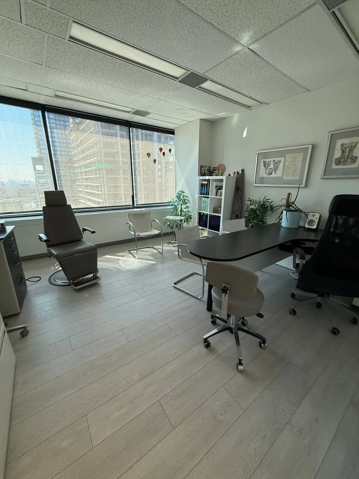 180 Dundas ST #2003, Toronto C01, ON M5G 1Z8