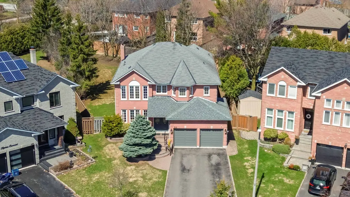 50 Lipton CRES, Whitby, ON L1R 1W7