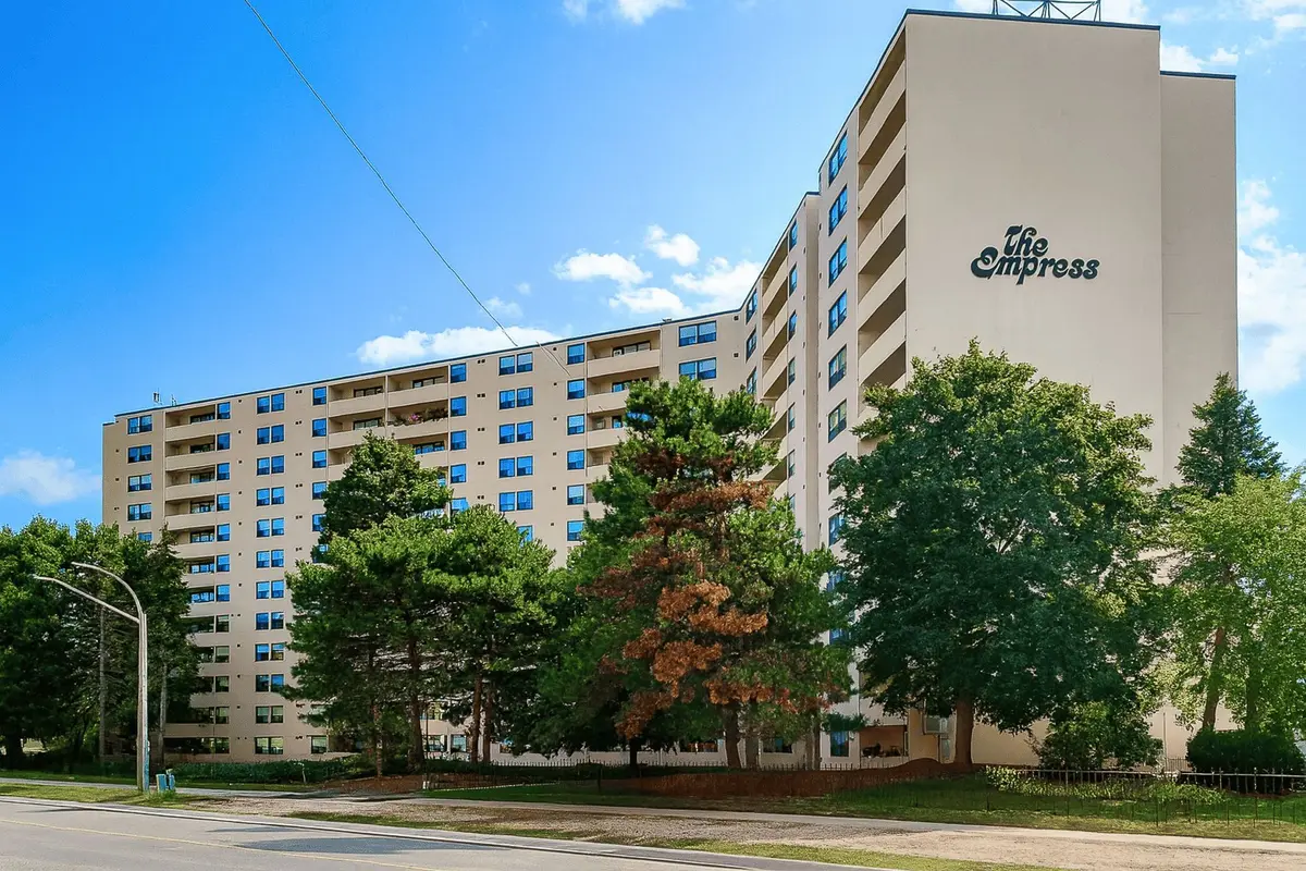 700 Dynes RD #712, Burlington, ON L7N 3M2