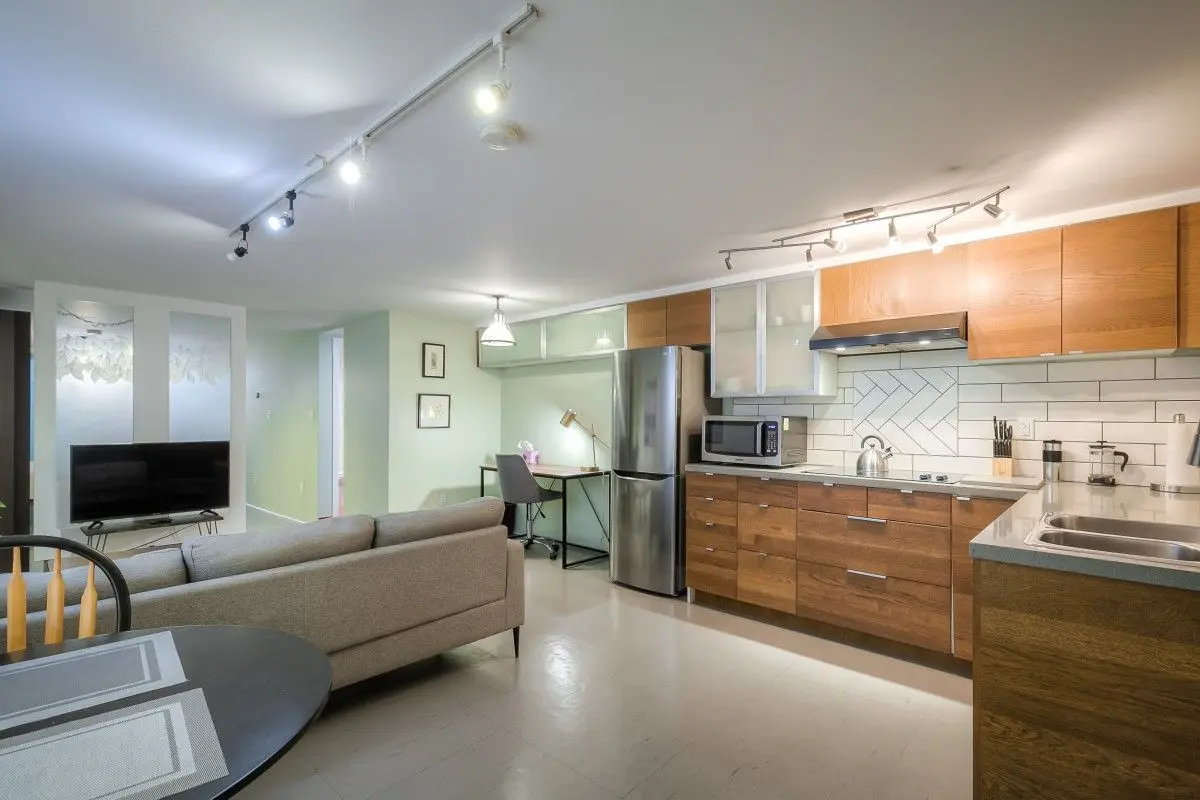 26A Scarlett RD #BSMT, Toronto W03, ON M6N 4K1