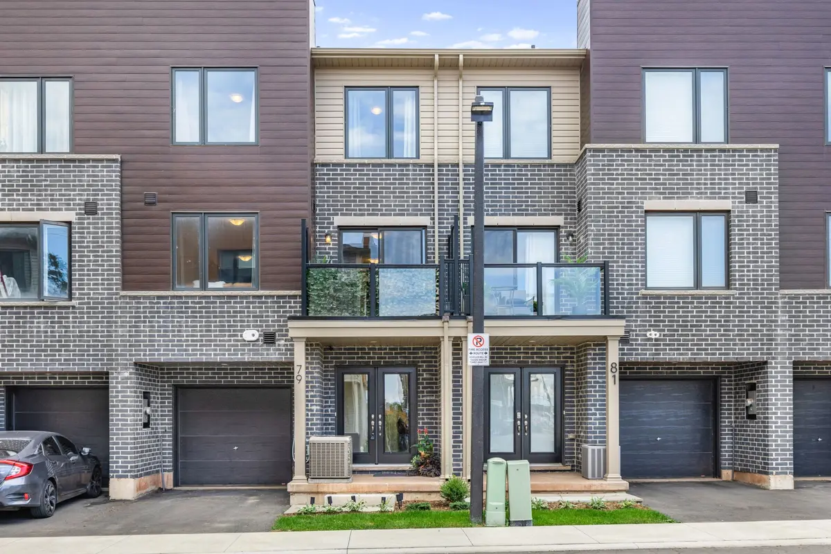 79 Dryden LN, Hamilton, ON L8H 0B6