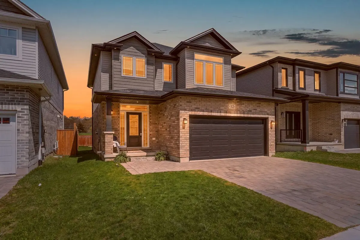 32 Sutherland CRES, Ingersoll, ON N5C 0E4